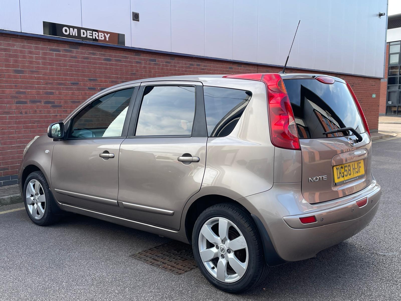 Nissan Note 1.6 16V Tekna Hatchback 5dr Petrol Manual Euro 4 (110 ps)