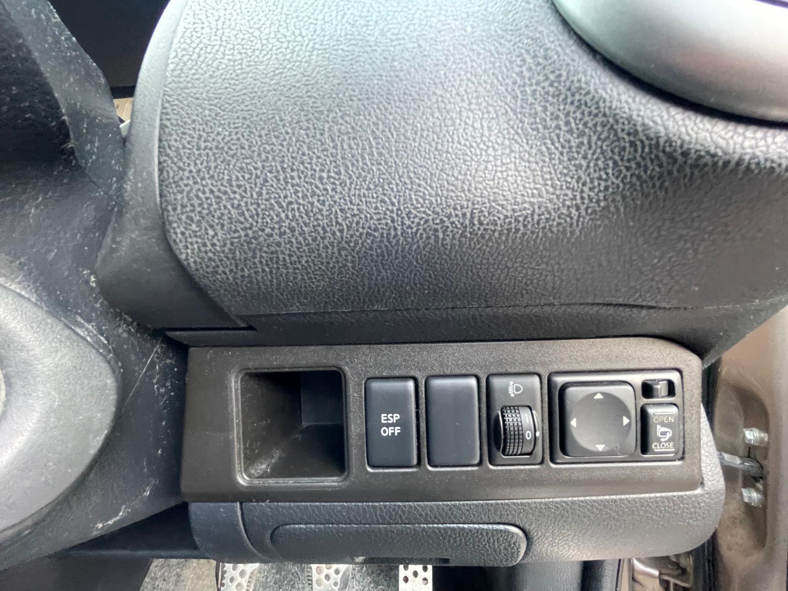 Nissan Note 1.6 16V Tekna Hatchback 5dr Petrol Manual Euro 4 (110 ps)