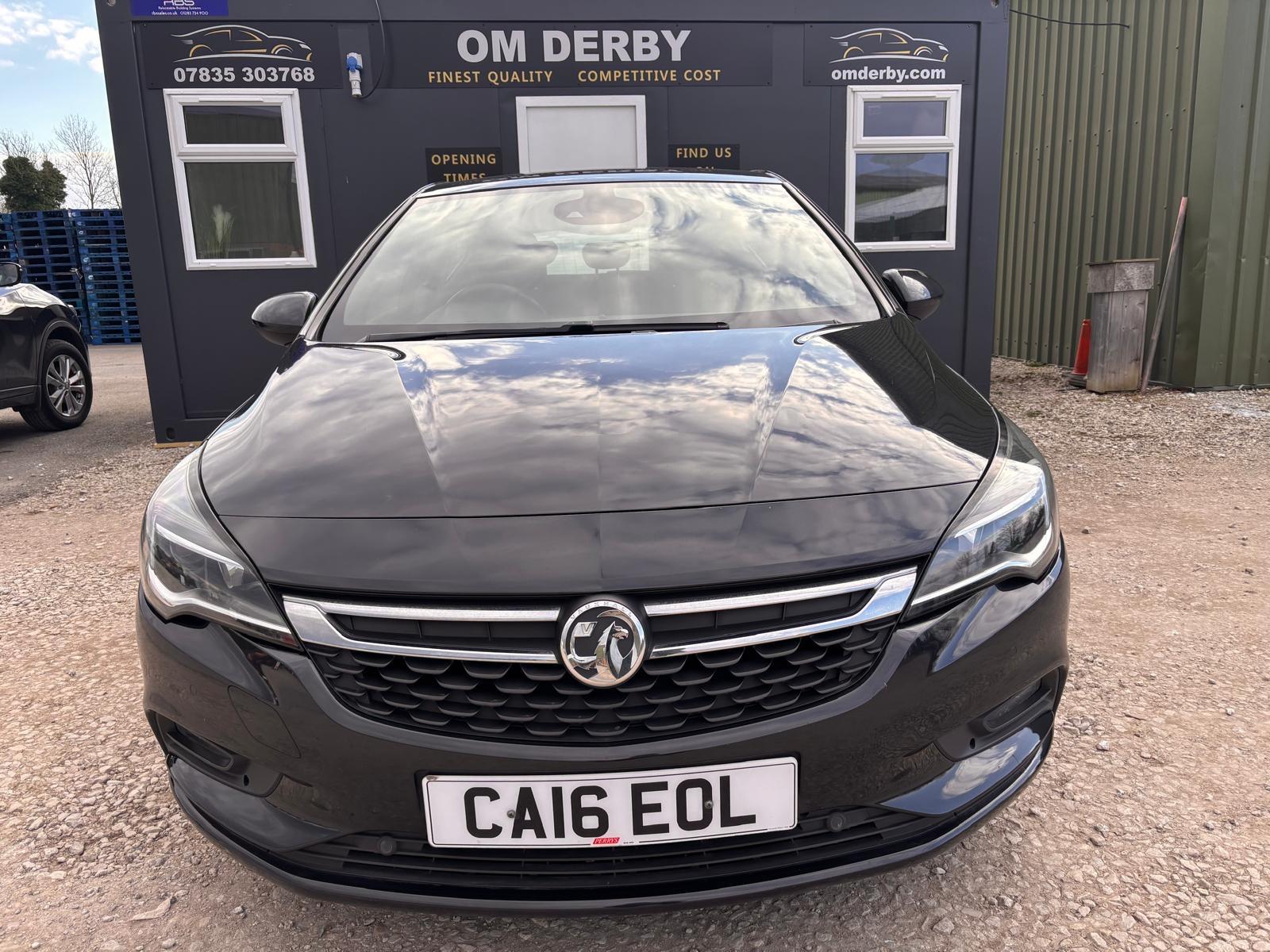 Vauxhall Astra 1.6 CDTi BlueInjection SRi Nav Hatchback 5dr Diesel Manual Euro 6 (s/s) (136 ps)