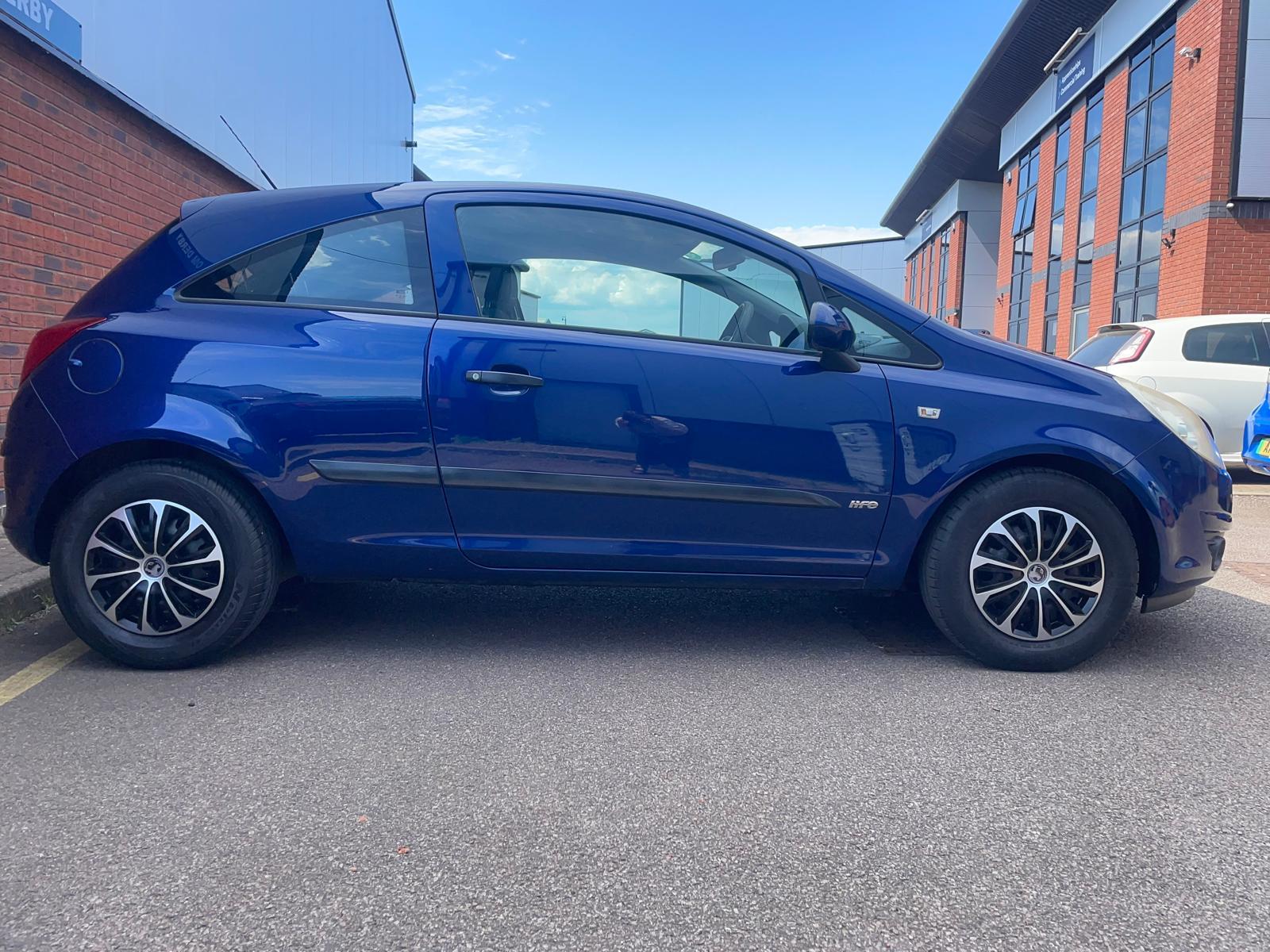 Vauxhall Corsa 1.2i 16v Life Hatchback 3dr Petrol Manual (139 g/km, 79 bhp)