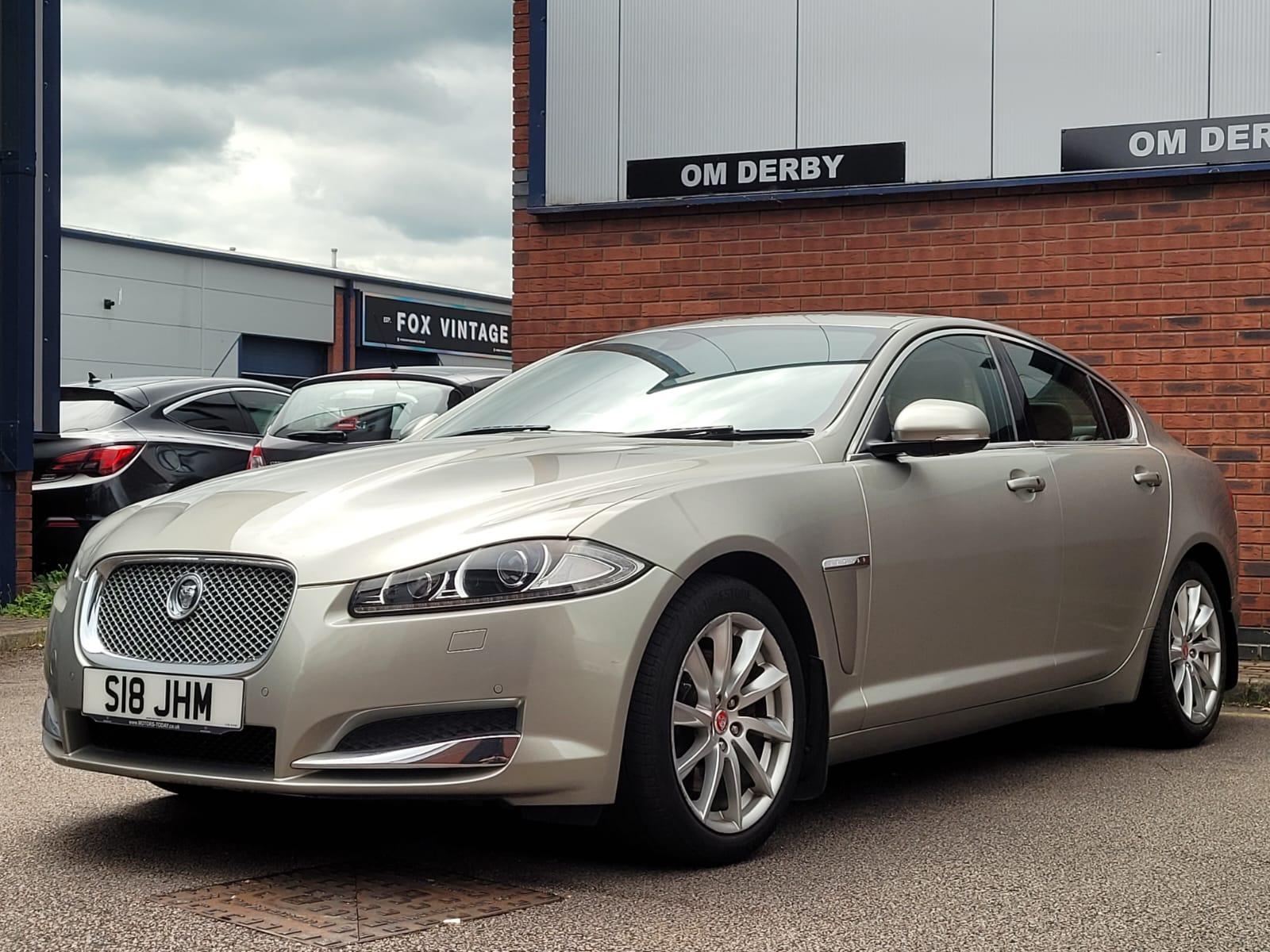 Jaguar XF 2.2d Premium Luxury Saloon 4dr Diesel Auto Euro 5 (s/s) (200 ps)