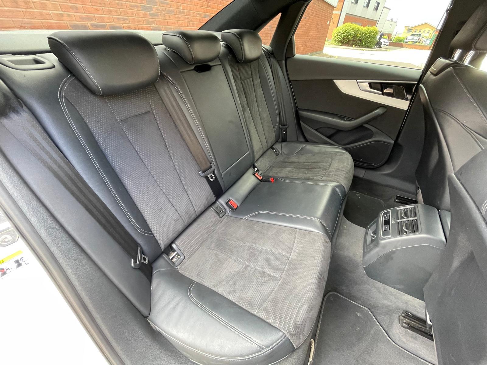 Audi A4 2.0 TFSI 35 Black Edition Saloon 4dr Petrol S Tronic Euro 6 (s/s) (150 ps)