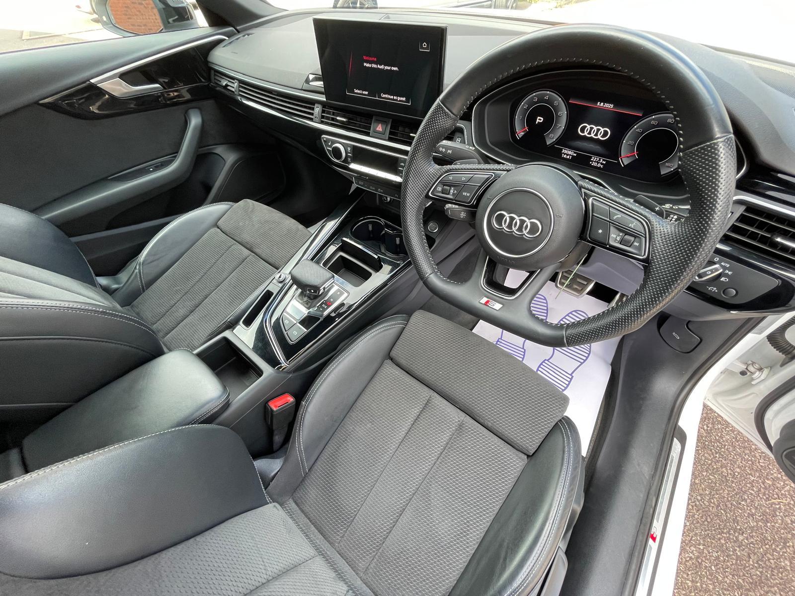 Audi A4 2.0 TFSI 35 Black Edition Saloon 4dr Petrol S Tronic Euro 6 (s/s) (150 ps)