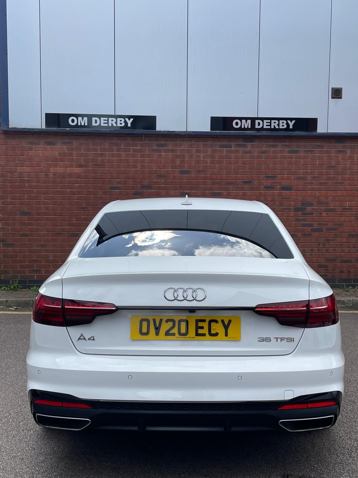 Audi A4 2.0 TFSI 35 Black Edition Saloon 4dr Petrol S Tronic Euro 6 (s/s) (150 ps)