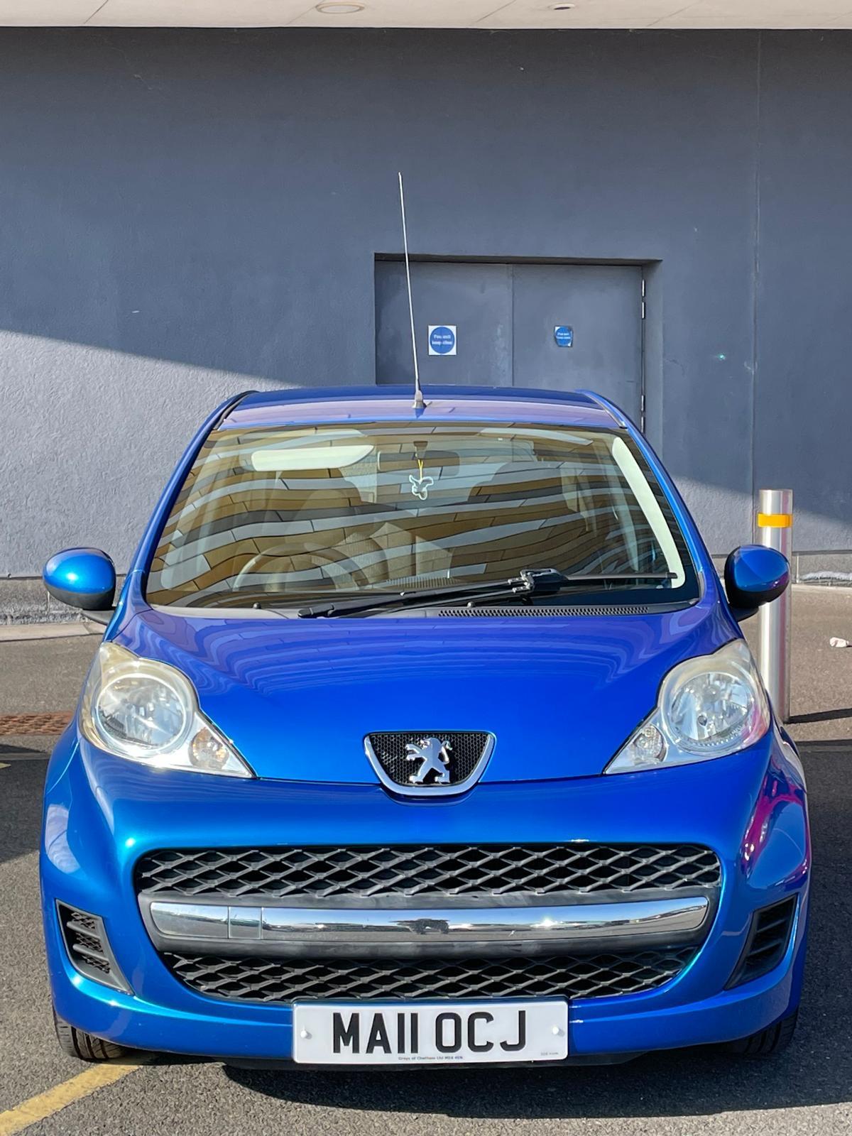 Peugeot 107 1.0 12V Urban Hatchback 5dr Petrol 2 Tronic Euro 5 (68 ps)