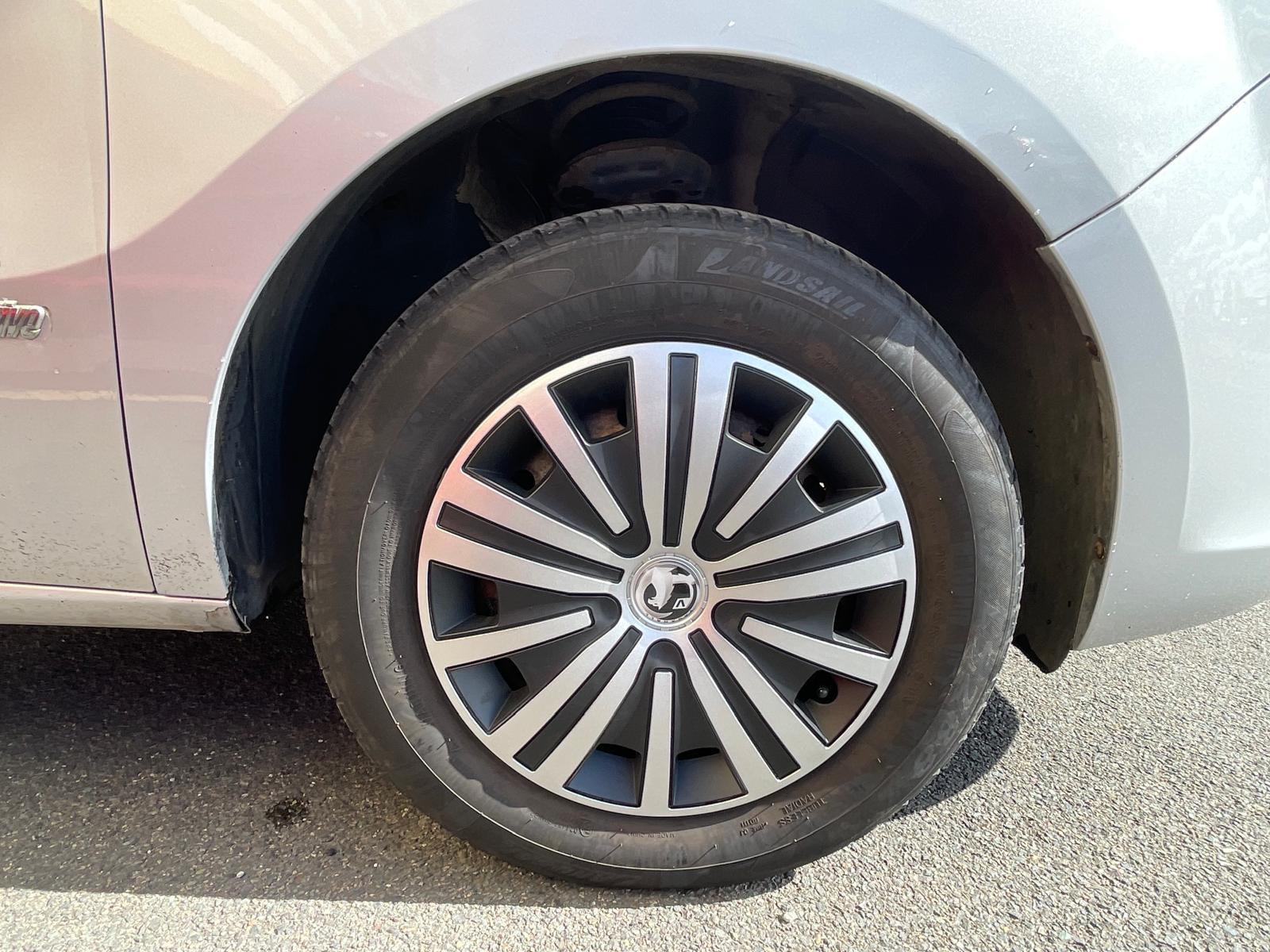 Vauxhall Combo 1.3 CDTi 2000 16v Sportive Panel Van 3dr Diesel Manual FWD L1 H1 (133 g/km, 89 bhp)