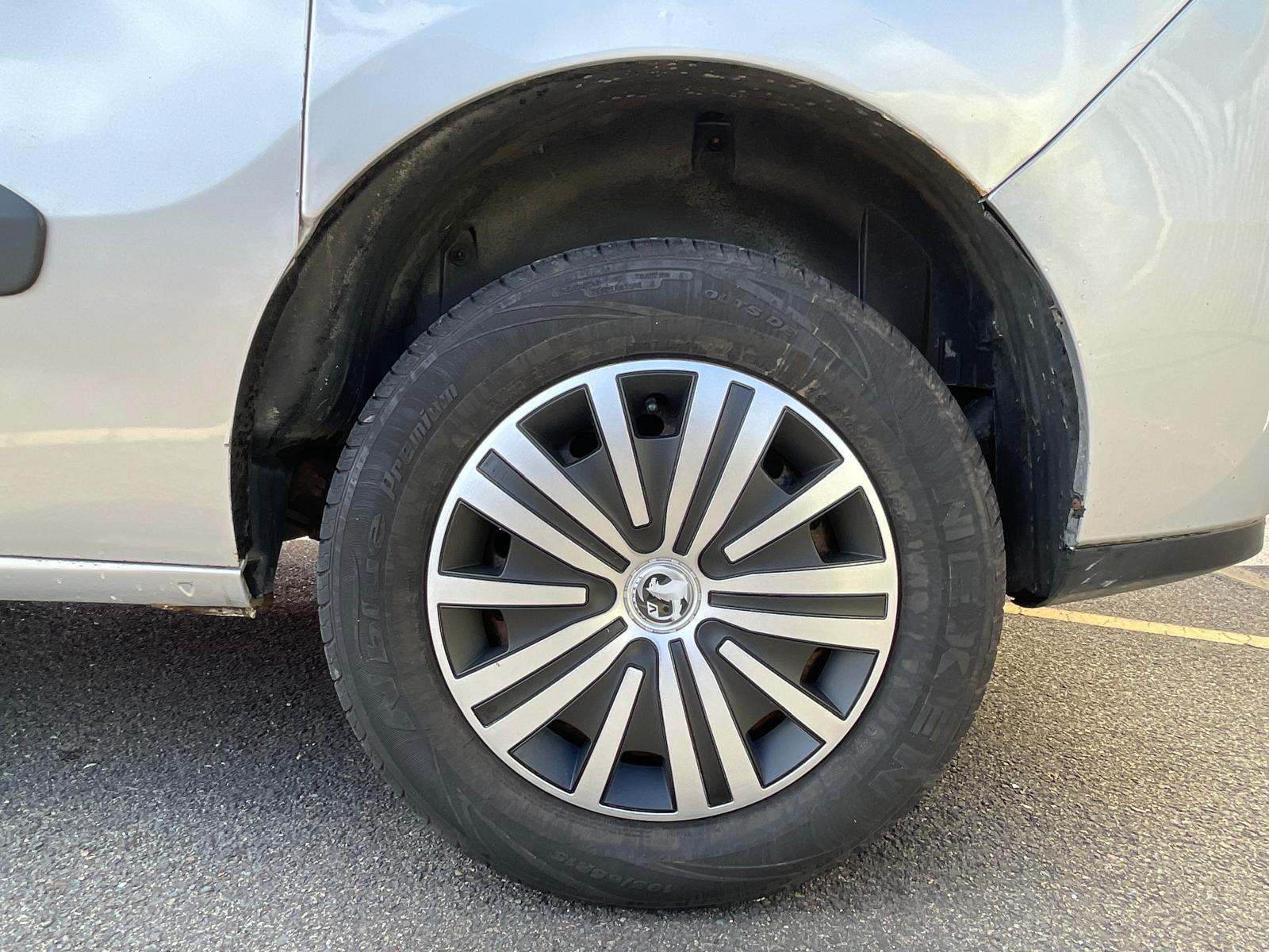 Vauxhall Combo 1.3 CDTi 2000 16v Sportive Panel Van 3dr Diesel Manual FWD L1 H1 (133 g/km, 89 bhp)