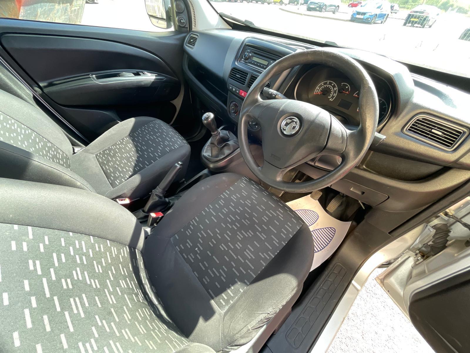 Vauxhall Combo 1.3 CDTi 2000 16v Sportive Panel Van 3dr Diesel Manual FWD L1 H1 (133 g/km, 89 bhp)