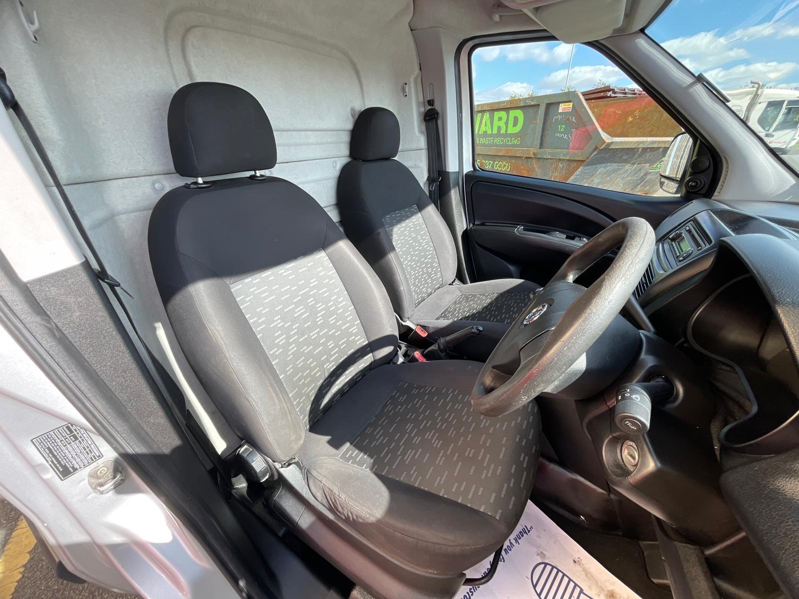 Vauxhall Combo 1.3 CDTi 2000 16v Sportive Panel Van 3dr Diesel Manual FWD L1 H1 (133 g/km, 89 bhp)