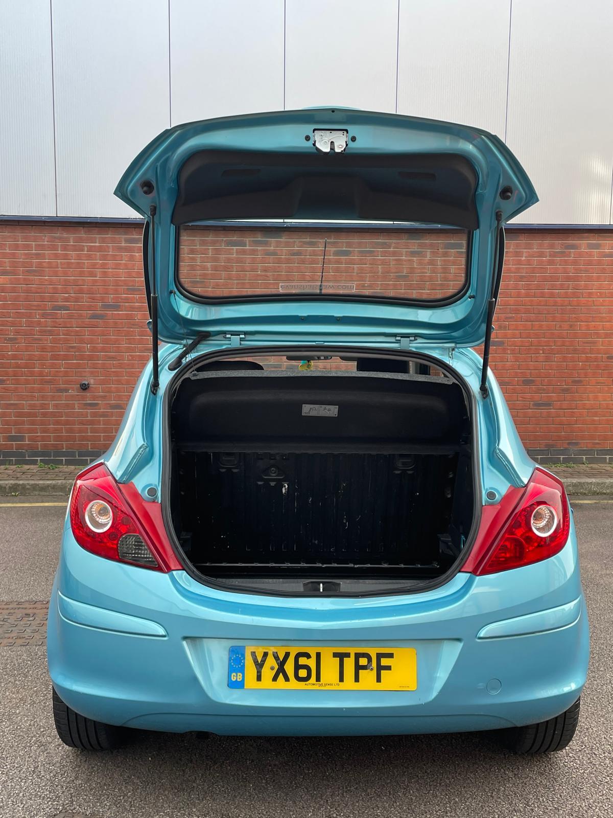 Vauxhall Corsa 1.0 ecoFLEX 12V Excite Hatchback 3dr Petrol Manual Euro 5 (A/C) (65 ps)