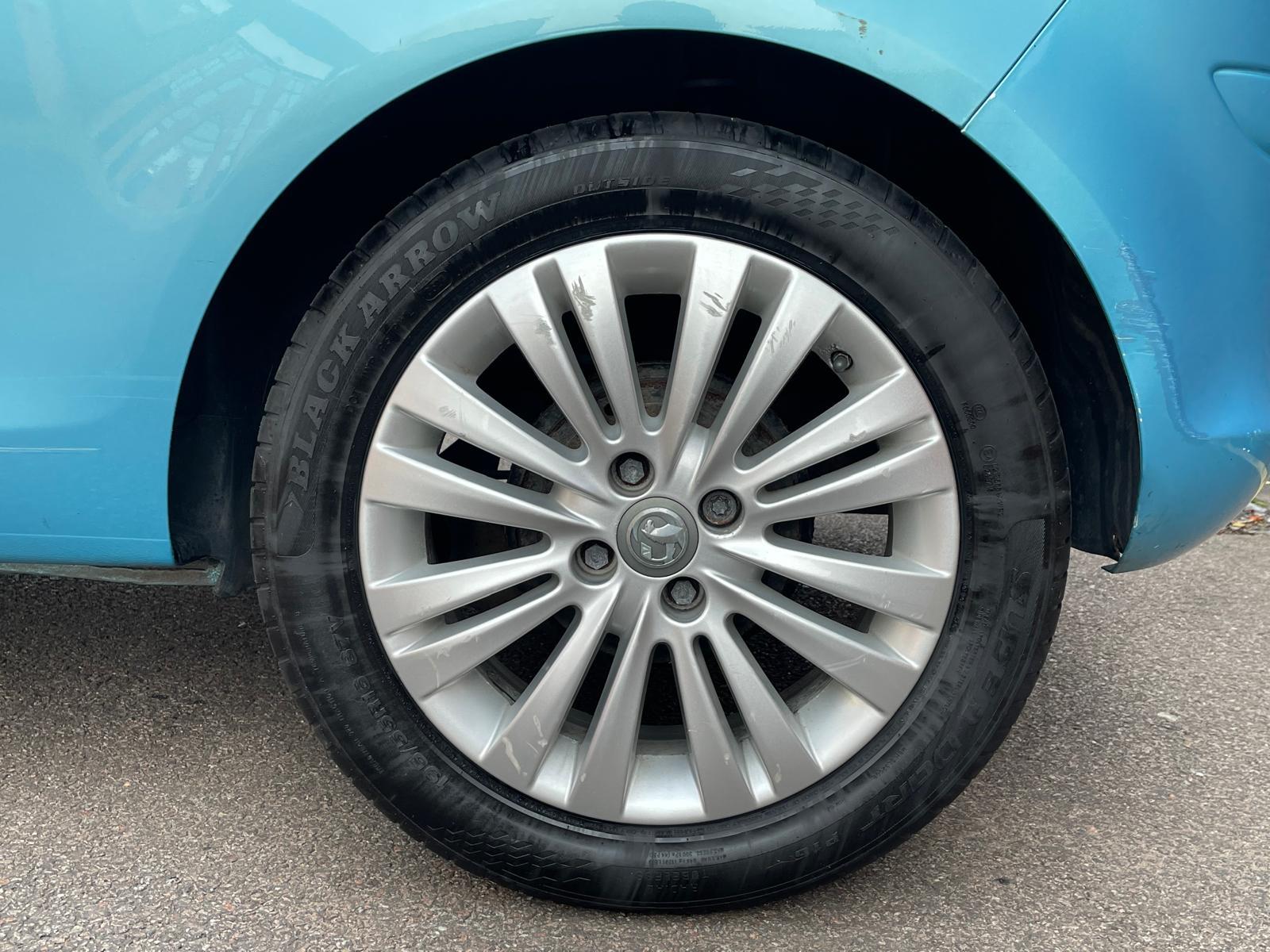 Vauxhall Corsa 1.0 ecoFLEX 12V Excite Hatchback 3dr Petrol Manual Euro 5 (A/C) (65 ps)