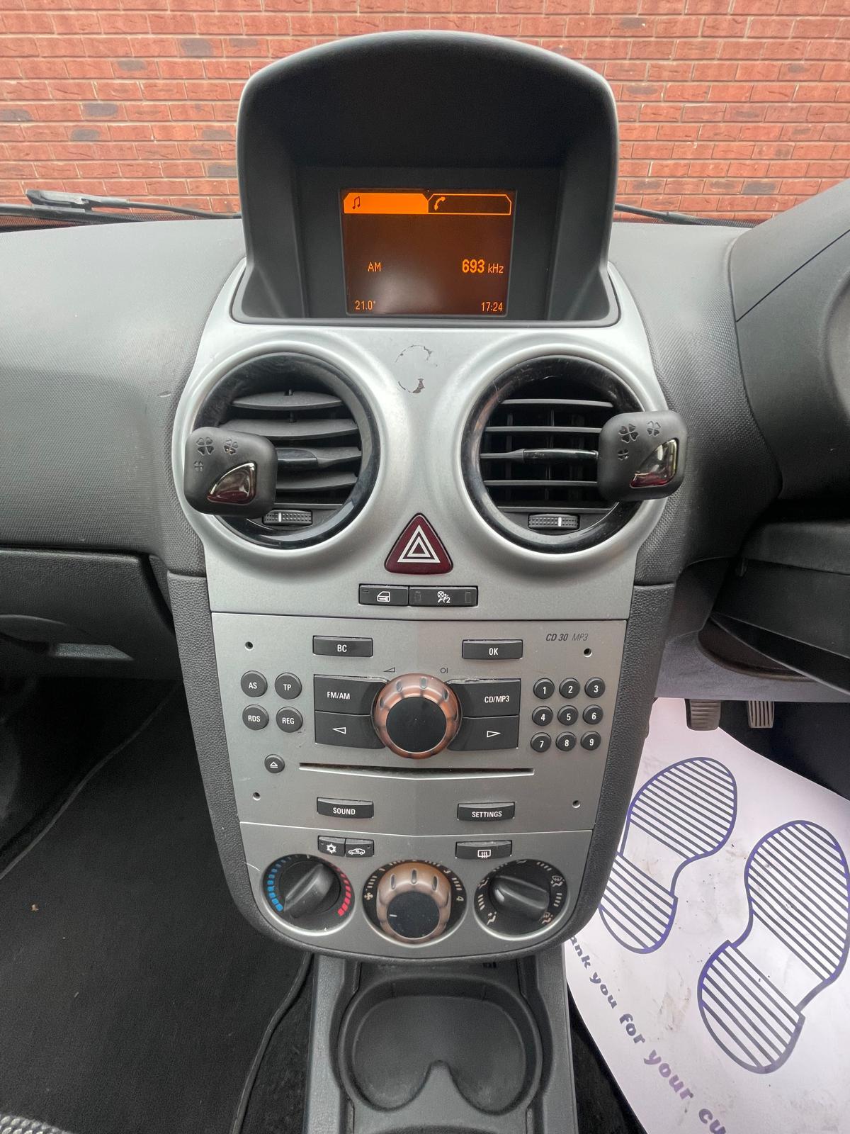 Vauxhall Corsa 1.0 ecoFLEX 12V Excite Hatchback 3dr Petrol Manual Euro 5 (A/C) (65 ps)