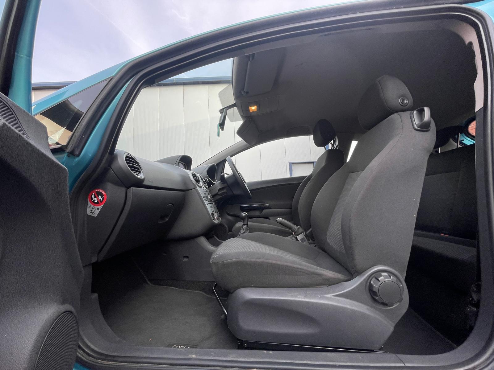 Vauxhall Corsa 1.0 ecoFLEX 12V Excite Hatchback 3dr Petrol Manual Euro 5 (A/C) (65 ps)
