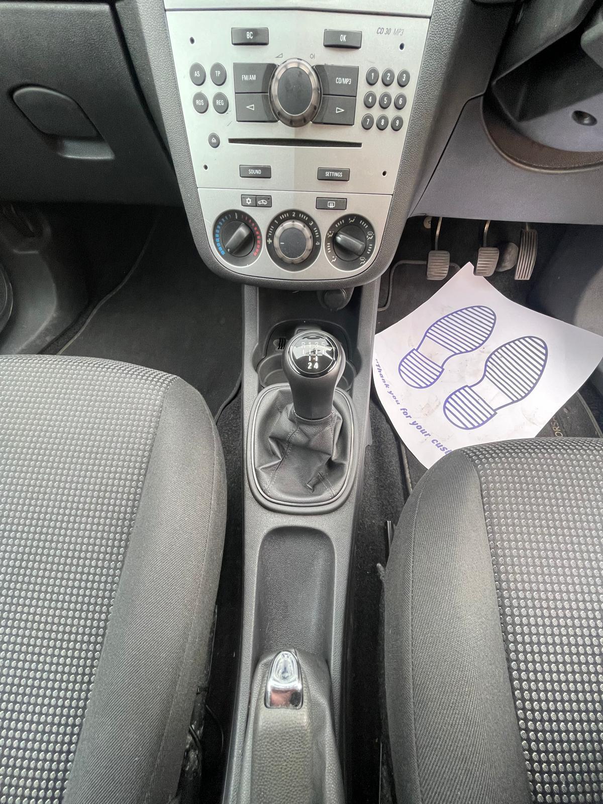 Vauxhall Corsa 1.0 ecoFLEX 12V Excite Hatchback 3dr Petrol Manual Euro 5 (A/C) (65 ps)