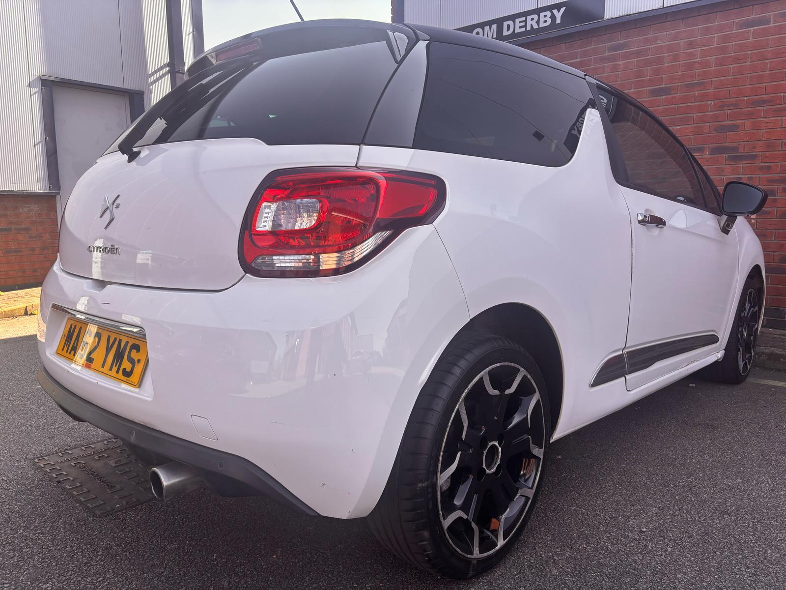 Citroen DS3 1.6 e-HDi Airdream DStyle Plus Hatchback 3dr Diesel Manual Euro 5 (s/s) (90 ps)