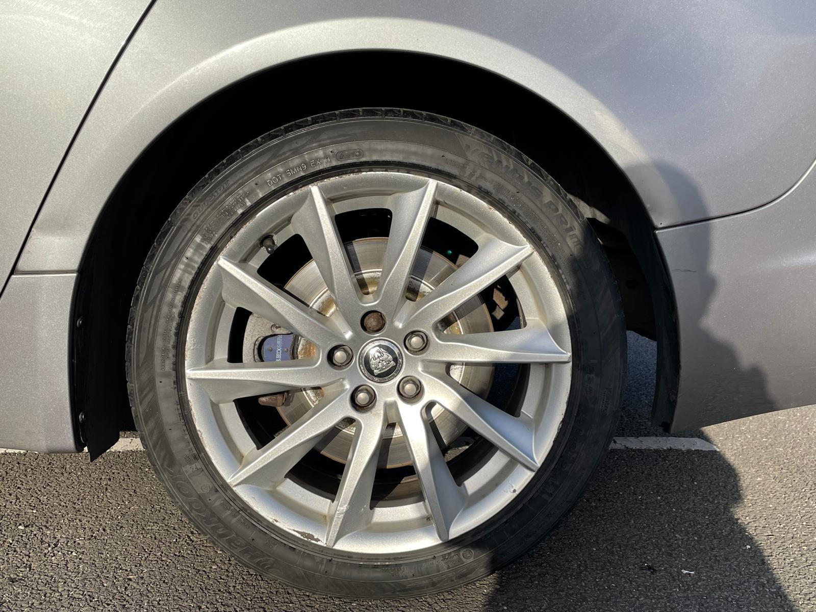 Jaguar XF 2.2d Premium Luxury Saloon 4dr Diesel Auto Euro 5 (s/s) (200 ps)