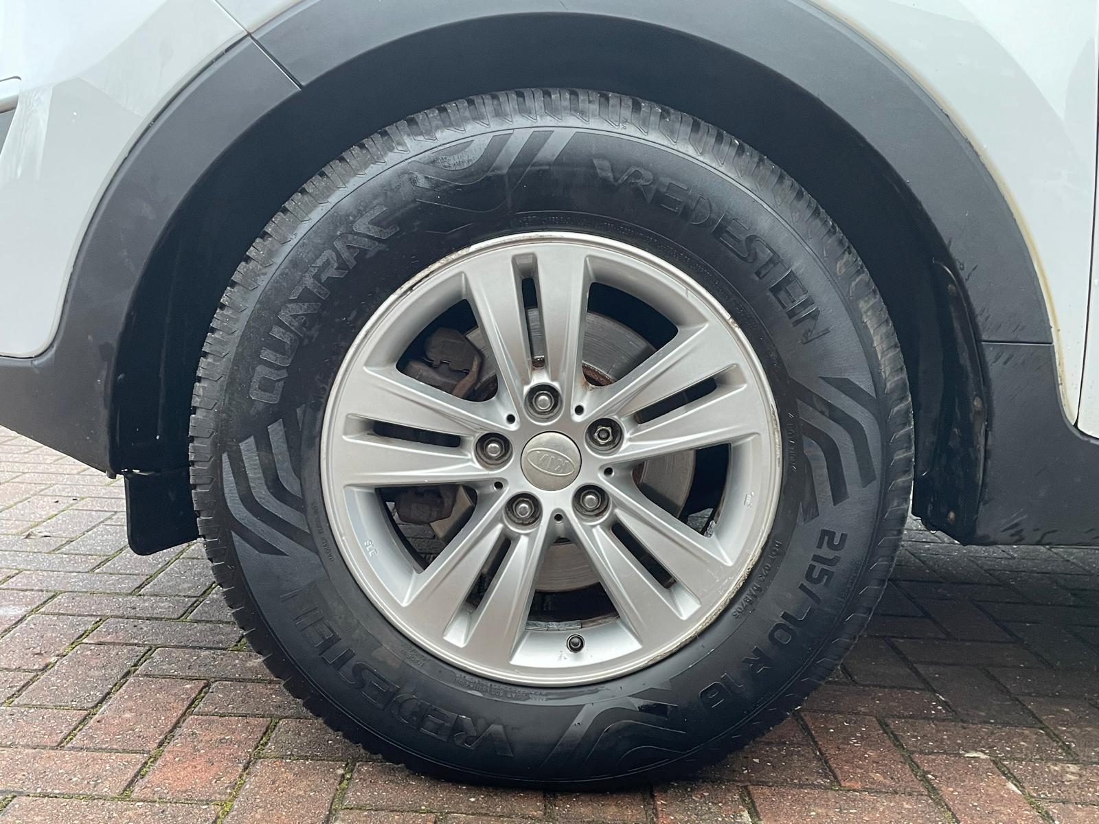 Kia Sportage 1.7 CRDi EcoDynamics 1 SUV 5dr Diesel Manual 2WD Euro 5 (s/s) (114 bhp)