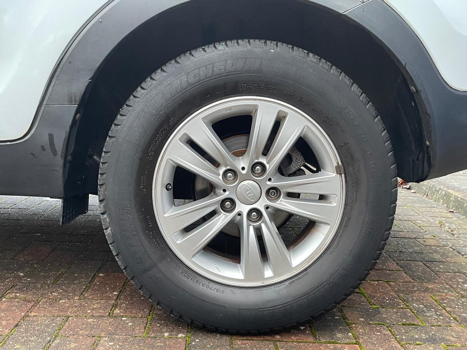 Kia Sportage 1.7 CRDi EcoDynamics 1 SUV 5dr Diesel Manual 2WD Euro 5 (s/s) (114 bhp)