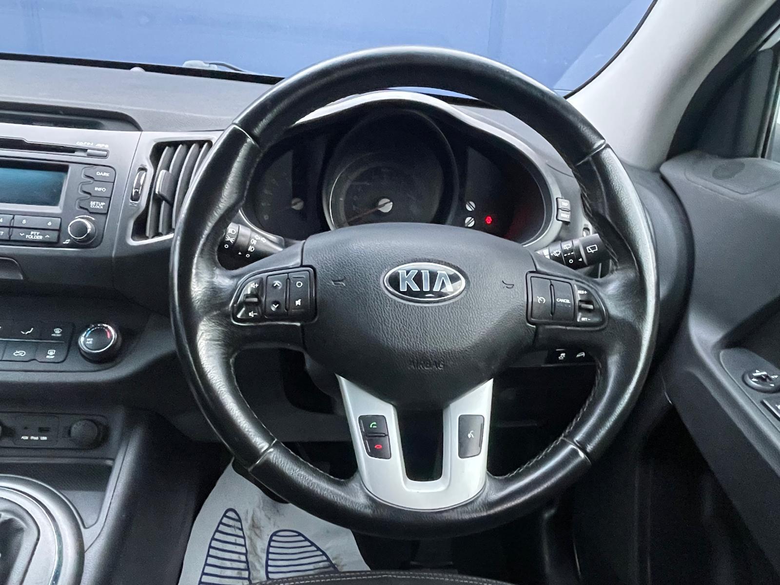 Kia Sportage 1.7 CRDi EcoDynamics 1 SUV 5dr Diesel Manual 2WD Euro 5 (s/s) (114 bhp)