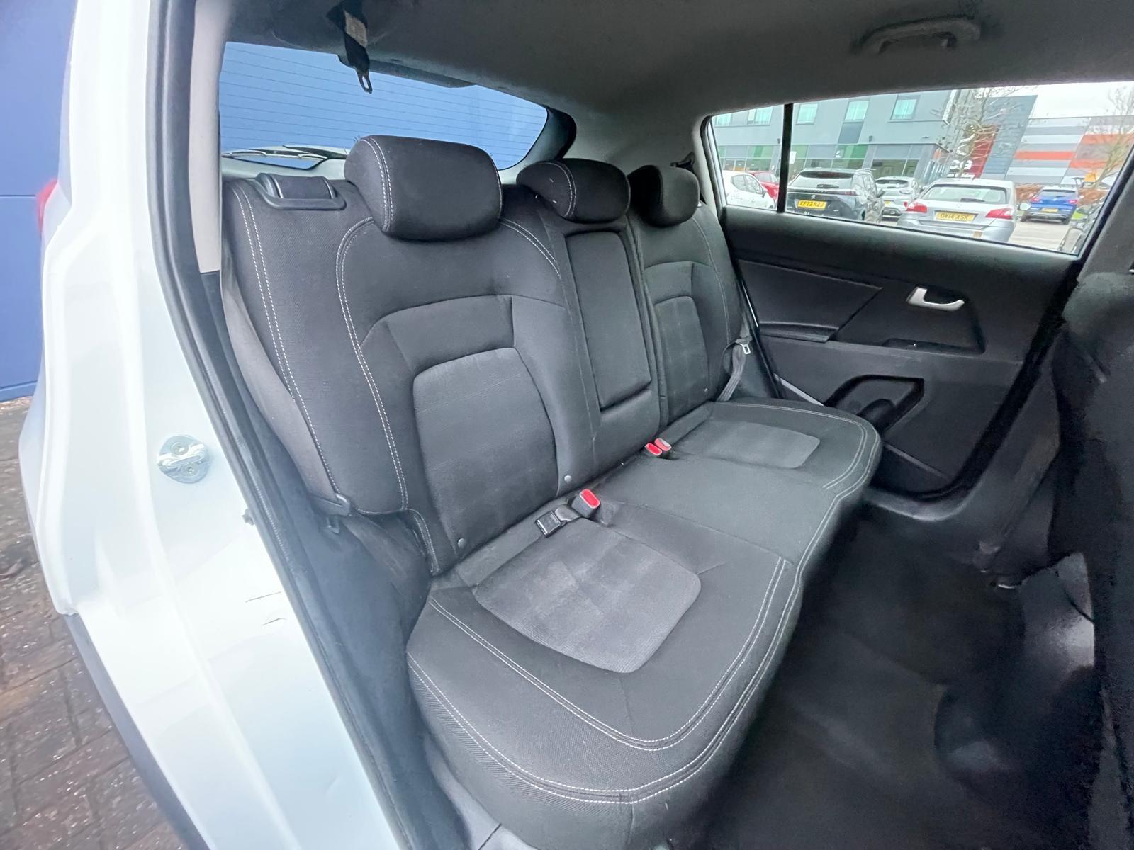 Kia Sportage 1.7 CRDi EcoDynamics 1 SUV 5dr Diesel Manual 2WD Euro 5 (s/s) (114 bhp)