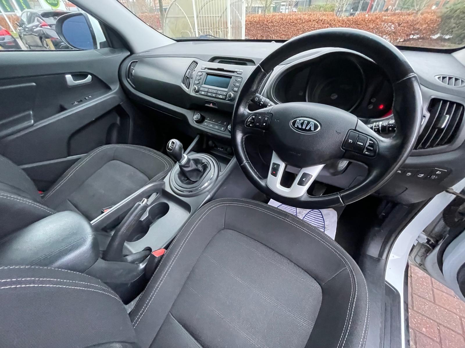 Kia Sportage 1.7 CRDi EcoDynamics 1 SUV 5dr Diesel Manual 2WD Euro 5 (s/s) (114 bhp)