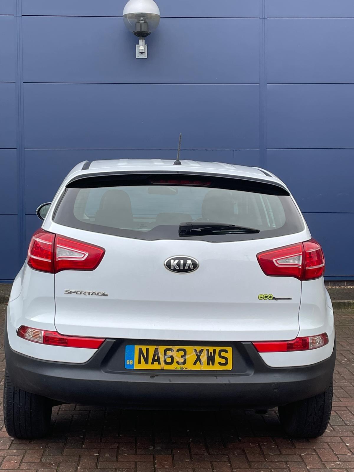 Kia Sportage 1.7 CRDi EcoDynamics 1 SUV 5dr Diesel Manual 2WD Euro 5 (s/s) (114 bhp)