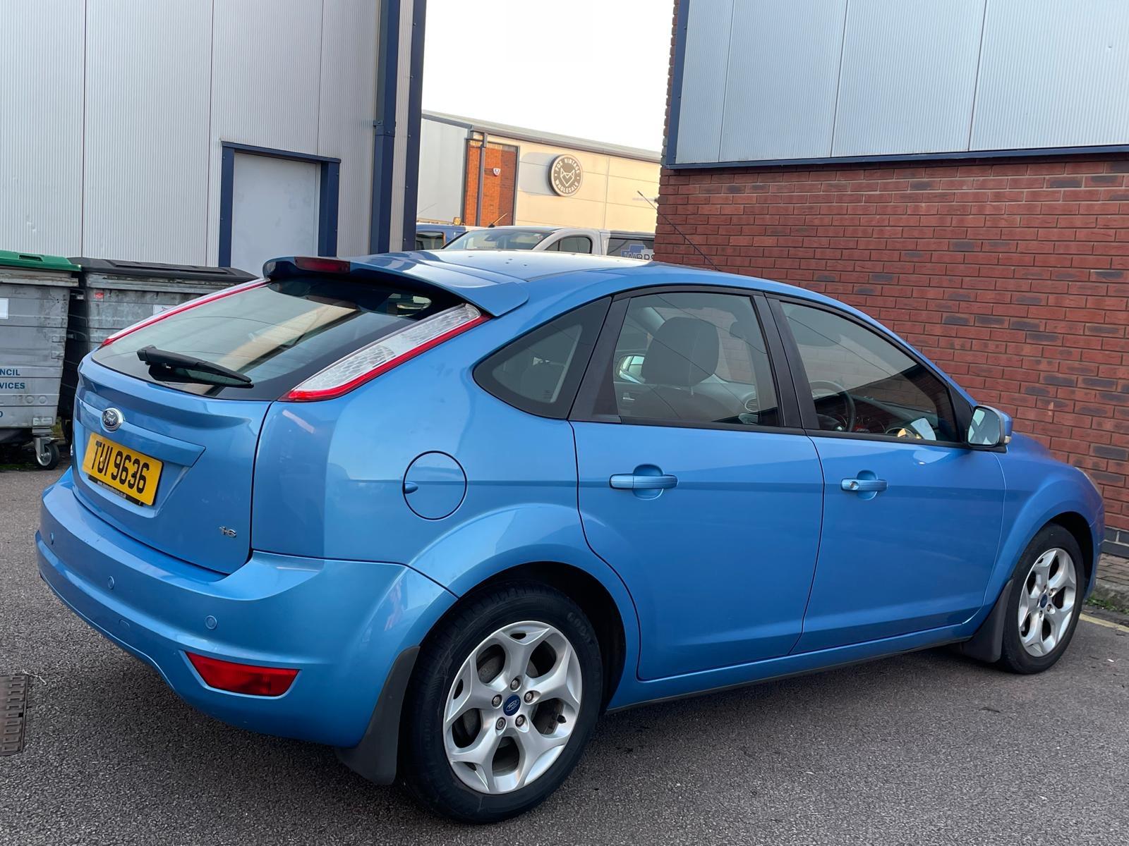 Ford Focus 1.6 Sport Hatchback 5dr Petrol Manual (159 g/km, 99 bhp)