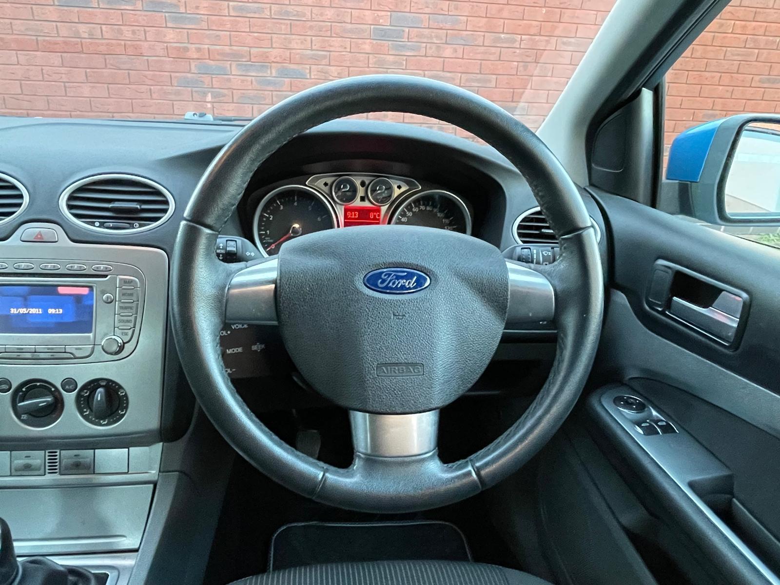 Ford Focus 1.6 Sport Hatchback 5dr Petrol Manual (159 g/km, 99 bhp)