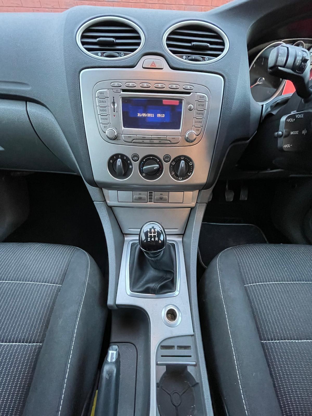 Ford Focus 1.6 Sport Hatchback 5dr Petrol Manual (159 g/km, 99 bhp)