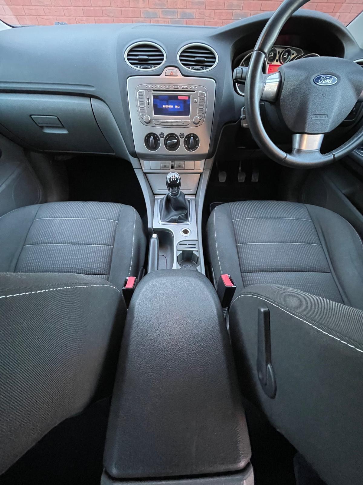 Ford Focus 1.6 Sport Hatchback 5dr Petrol Manual (159 g/km, 99 bhp)