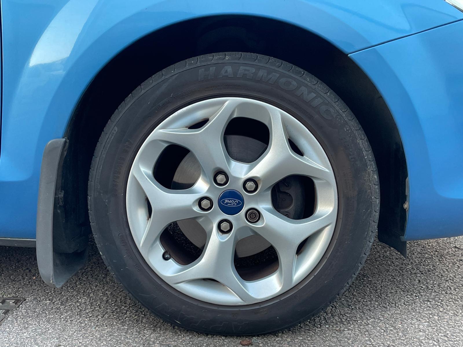 Ford Focus 1.6 Sport Hatchback 5dr Petrol Manual (159 g/km, 99 bhp)