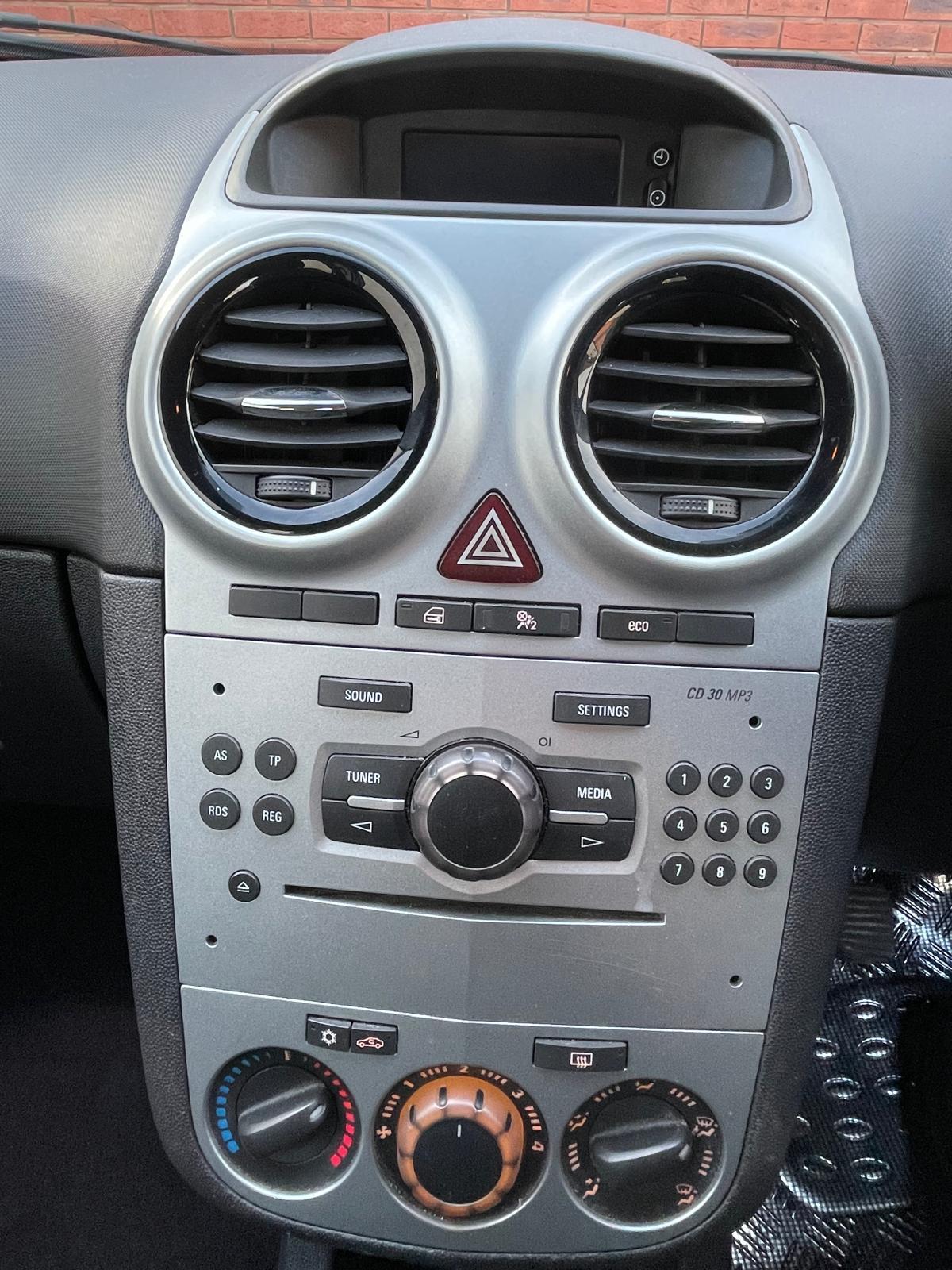 Vauxhall Corsa 1.3 CDTi ecoFLEX Exclusiv Hatchback 5dr Diesel Manual Euro 5 (s/s) (A/C) (95 ps)