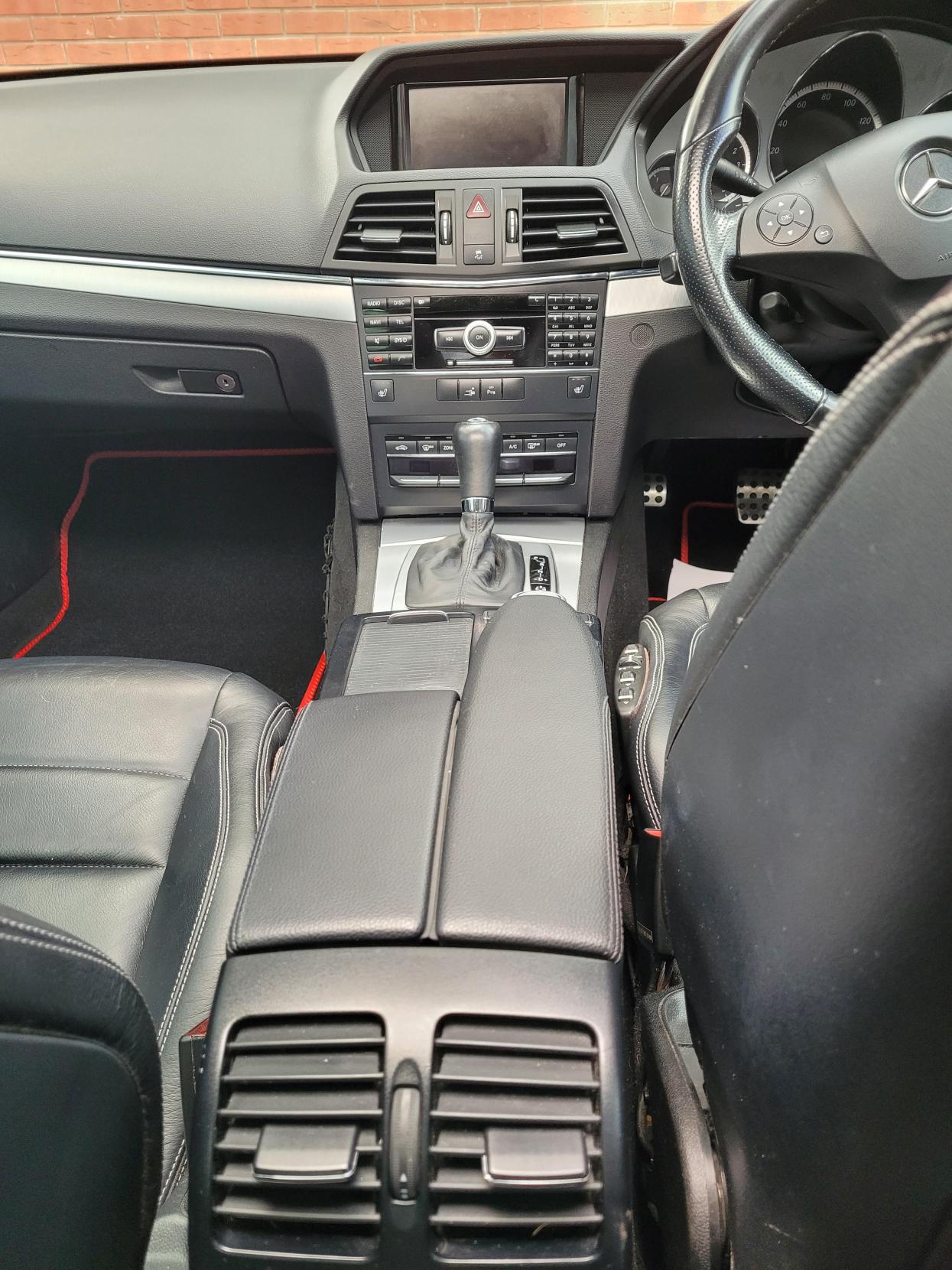 Mercedes-Benz E Class 3.0 E350 CDI V6 BlueEfficiency Sport Coupe 2dr Diesel G-Tronic Euro 5 (231 ps)