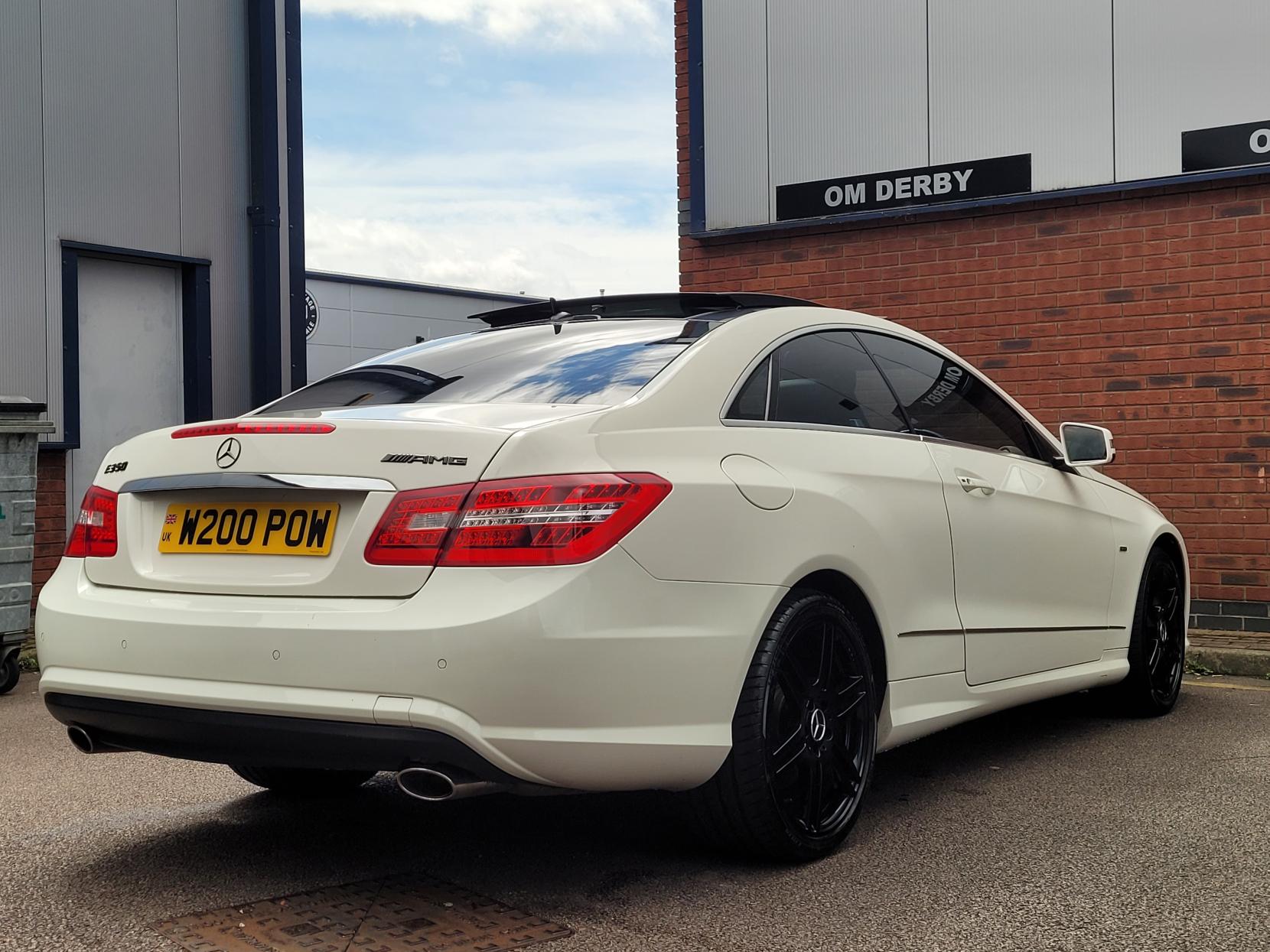 Mercedes-Benz E Class 3.0 E350 CDI V6 BlueEfficiency Sport Coupe 2dr Diesel G-Tronic Euro 5 (231 ps)