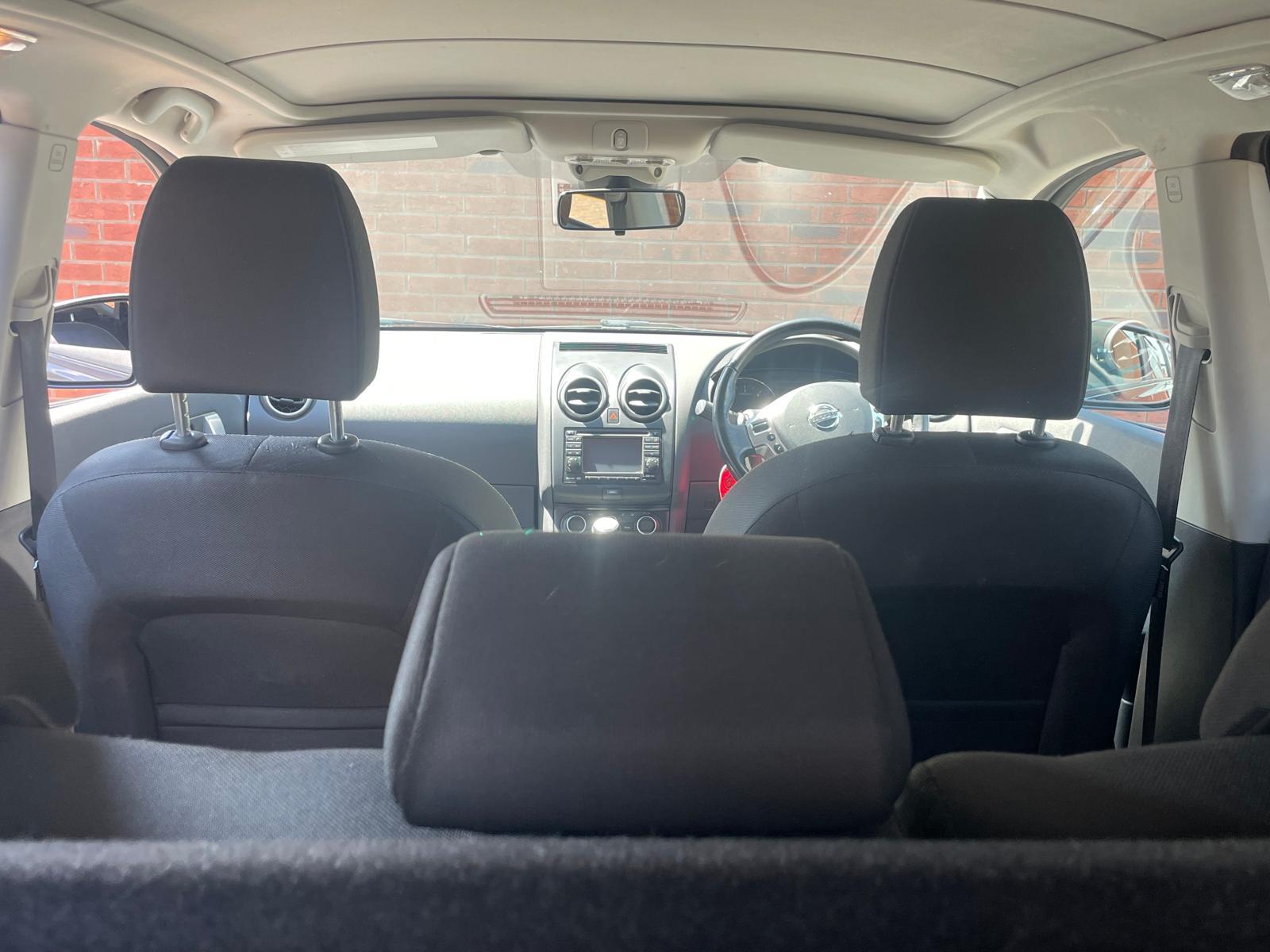 Nissan Qashqai 1.5 dCi n-tec+ SUV 5dr Diesel Manual 2WD Euro 5 (110 ps)