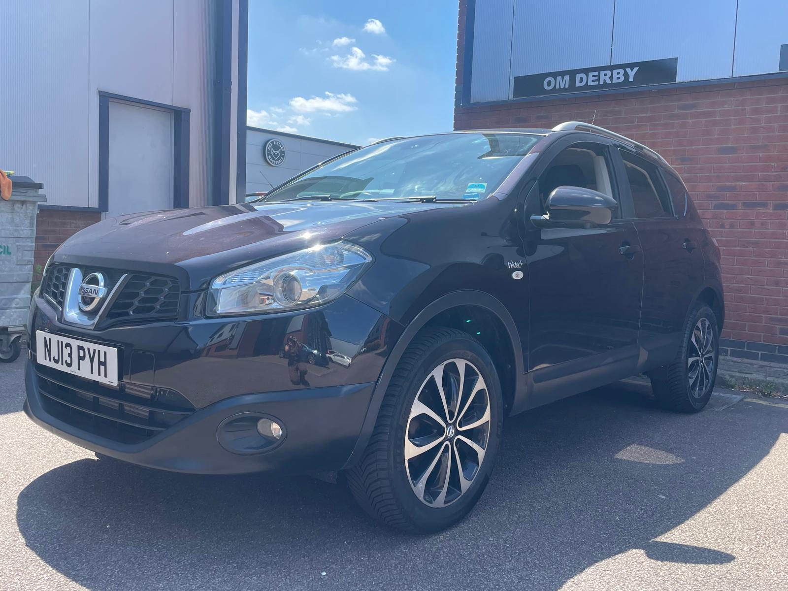 Nissan Qashqai 1.5 dCi n-tec+ SUV 5dr Diesel Manual 2WD Euro 5 (110 ps)