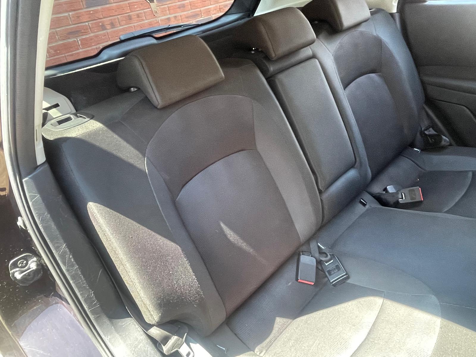 Nissan Qashqai 1.5 dCi n-tec+ SUV 5dr Diesel Manual 2WD Euro 5 (110 ps)