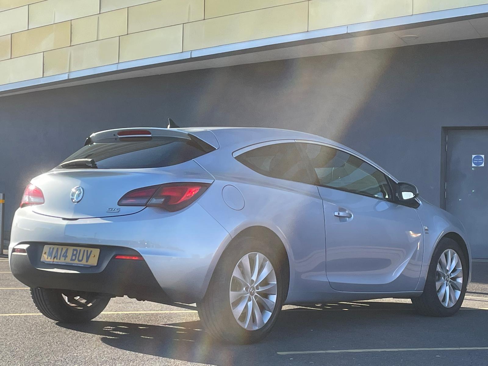 Vauxhall Astra GTC 1.4T 16V SRi Coupe 3dr Petrol Manual Euro 5 (s/s) (120 ps)