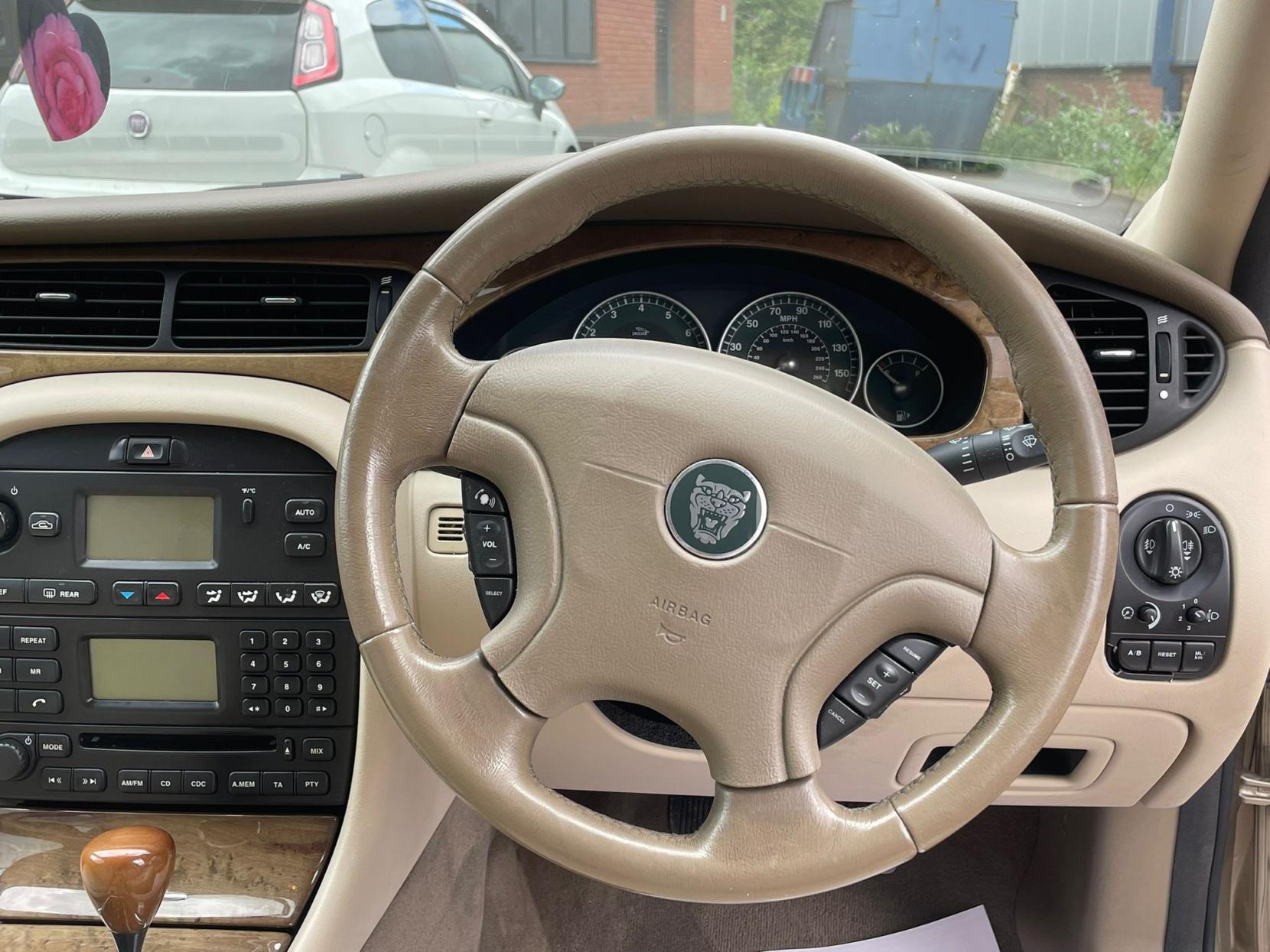 Jaguar X-Type 2.1 V6 SE Saloon 4dr Petrol Automatic (239 g/km, 157 bhp)