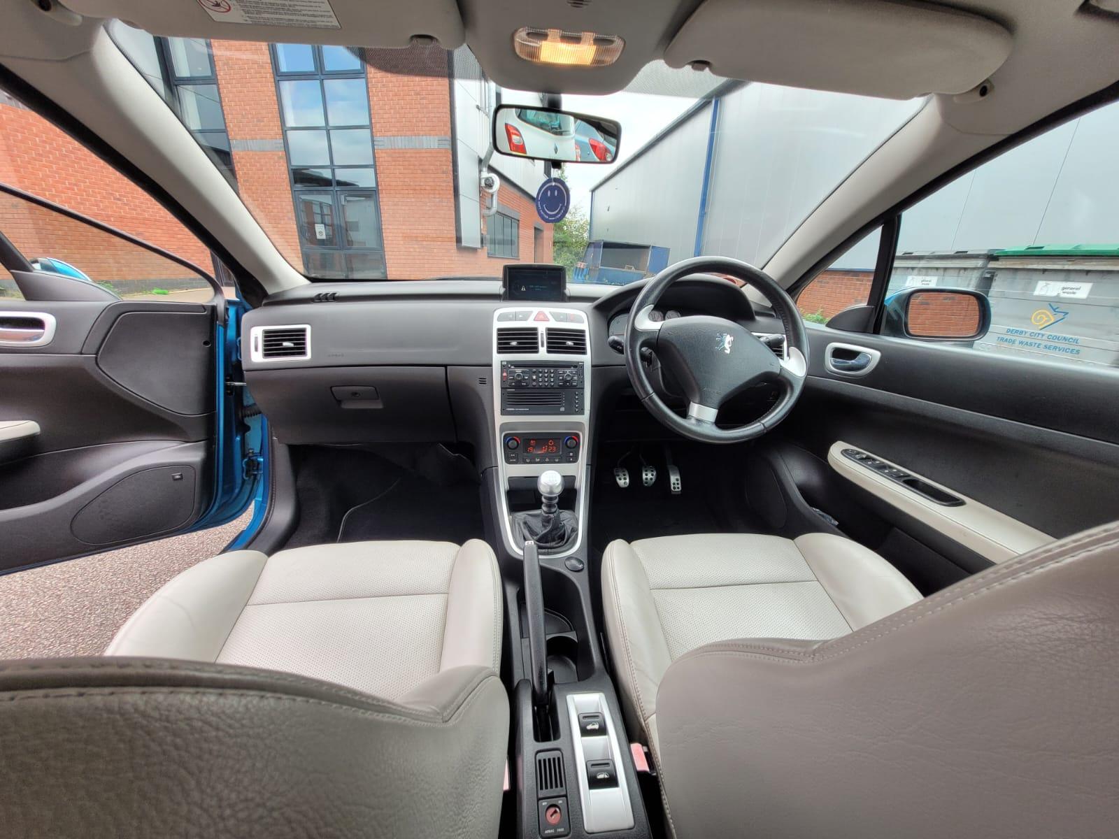 Peugeot 307 CC 2.0 HDi S Convertible 2dr Diesel Manual (159 g/km, 134.1 bhp)