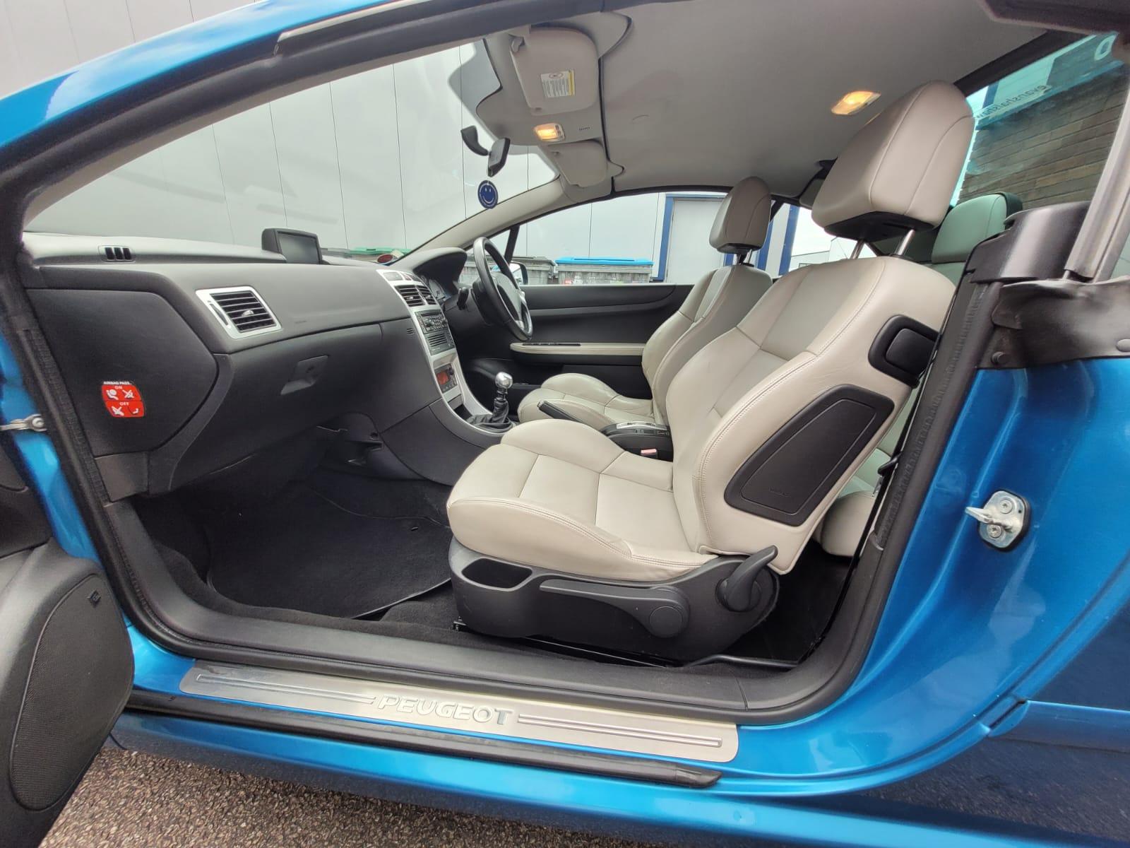 Peugeot 307 CC 2.0 HDi S Convertible 2dr Diesel Manual (159 g/km, 134.1 bhp)