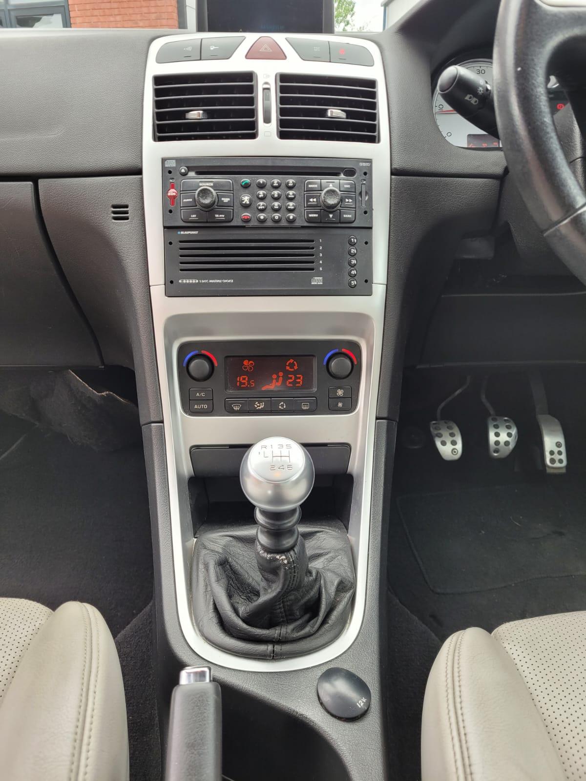 Peugeot 307 CC 2.0 HDi S Convertible 2dr Diesel Manual (159 g/km, 134.1 bhp)