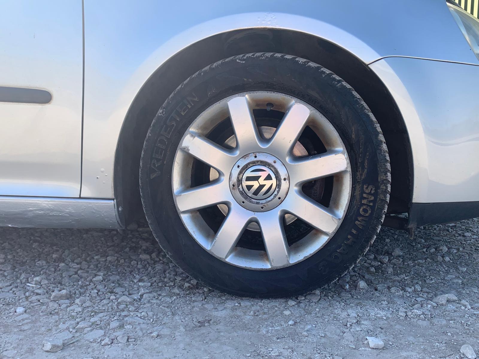 Volkswagen Golf 1.9 TDI S Hatchback 5dr Diesel Manual (143 g/km, 103 bhp)