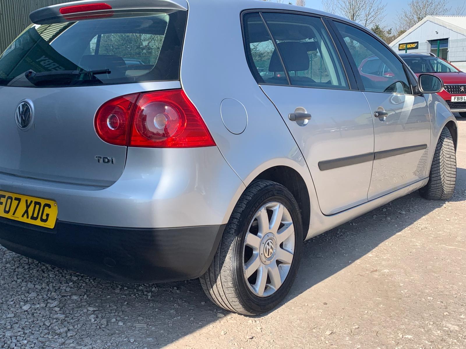 Volkswagen Golf 1.9 TDI S Hatchback 5dr Diesel Manual (143 g/km, 103 bhp)