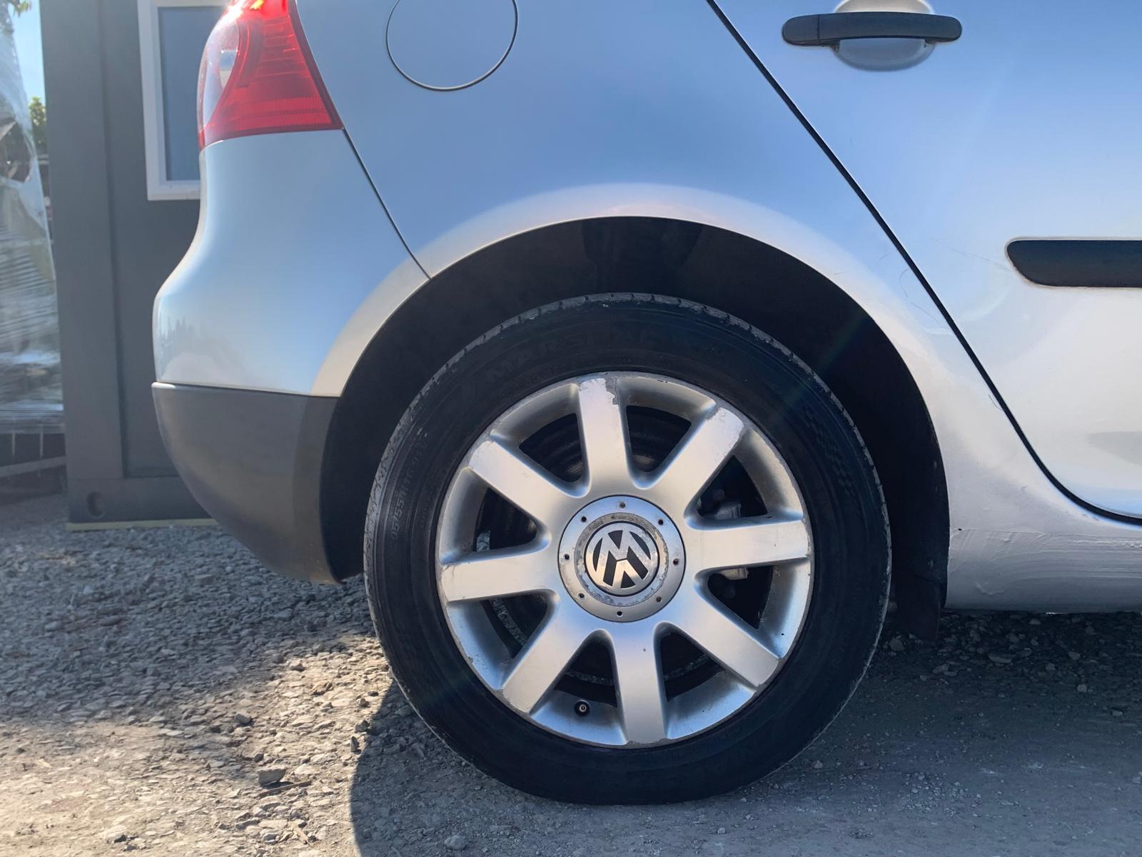 Volkswagen Golf 1.9 TDI S Hatchback 5dr Diesel Manual (143 g/km, 103 bhp)