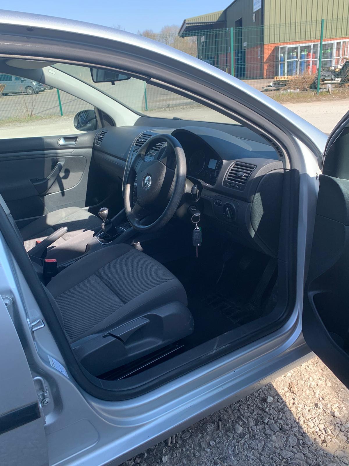 Volkswagen Golf 1.9 TDI S Hatchback 5dr Diesel Manual (143 g/km, 103 bhp)