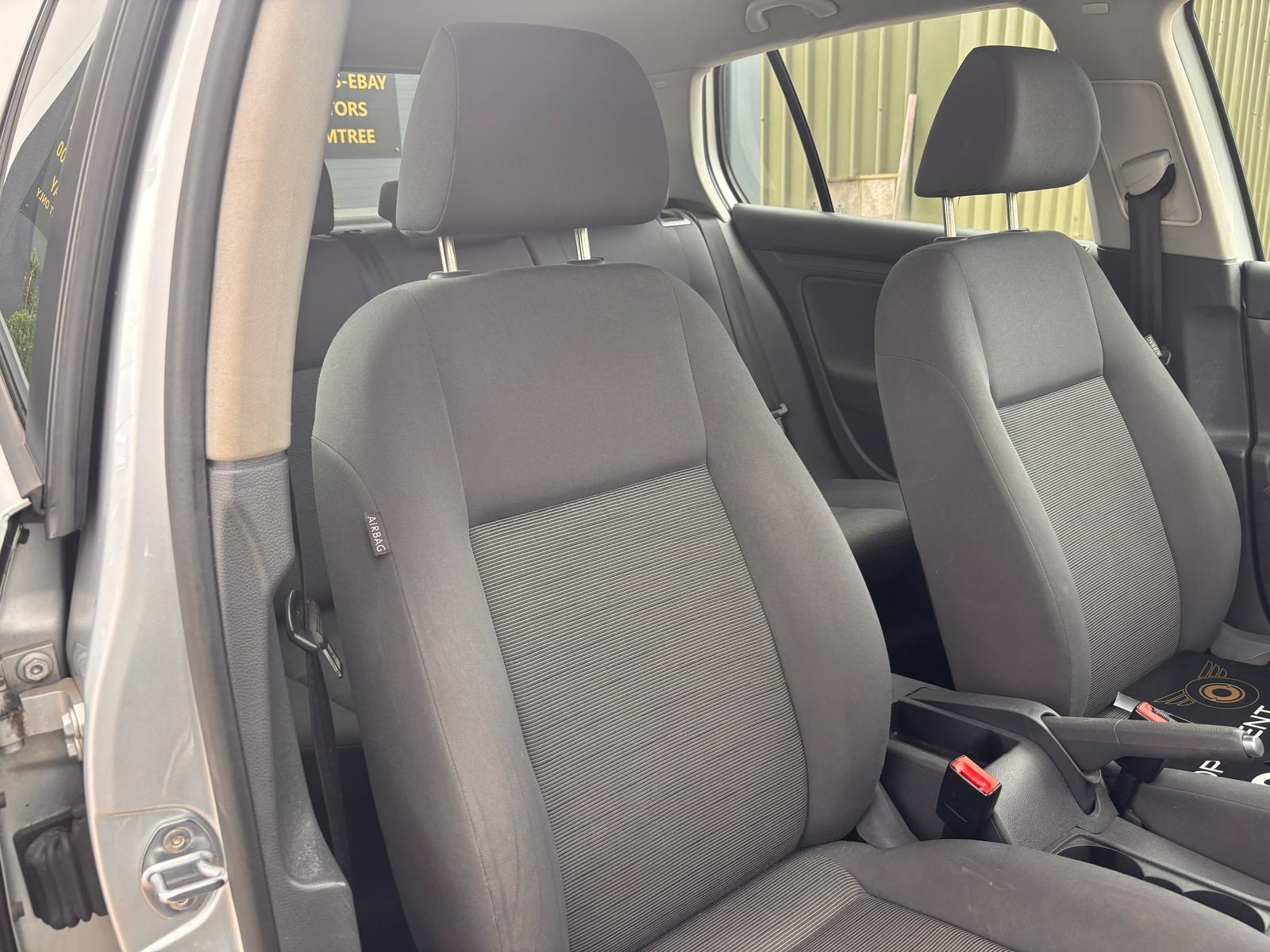 Volkswagen Golf 1.9 TDI S Hatchback 5dr Diesel Manual (143 g/km, 103 bhp)