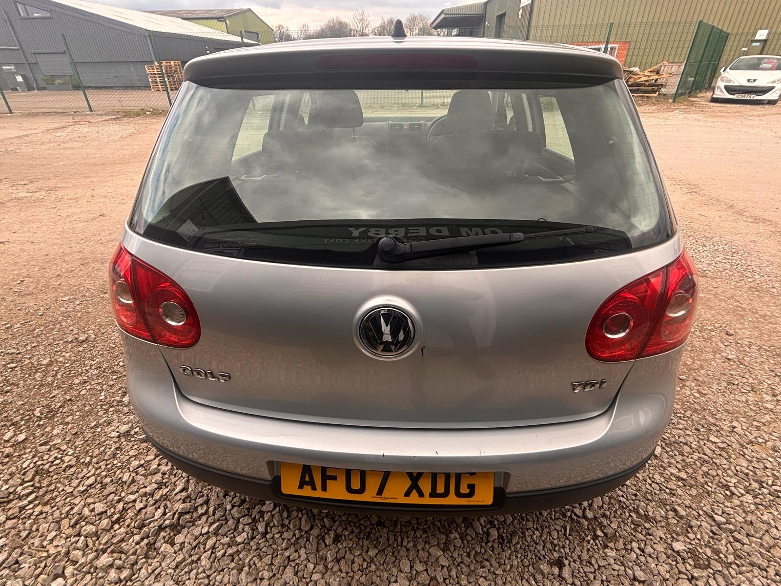 Volkswagen Golf 1.9 TDI S Hatchback 5dr Diesel Manual (143 g/km, 103 bhp)
