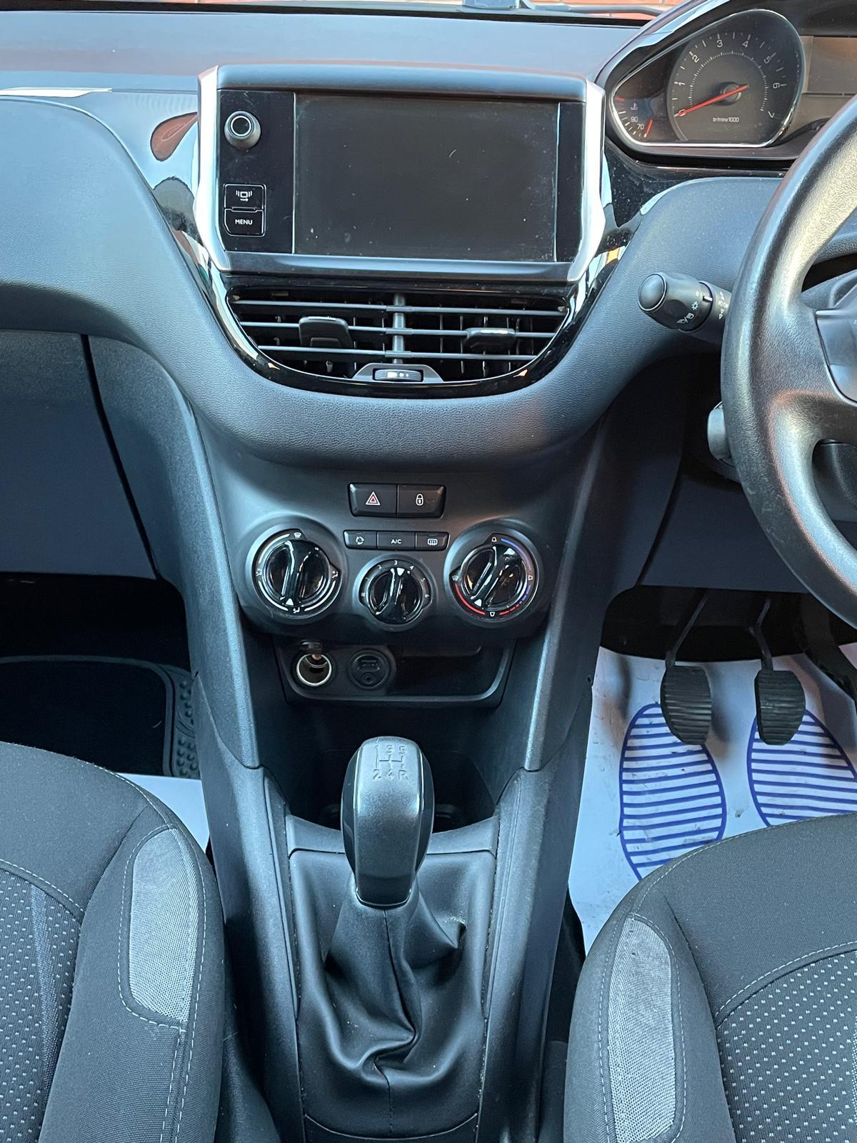 Peugeot 208 1.0 VTi Active Hatchback 5dr Petrol Manual Euro 5 (68 ps)