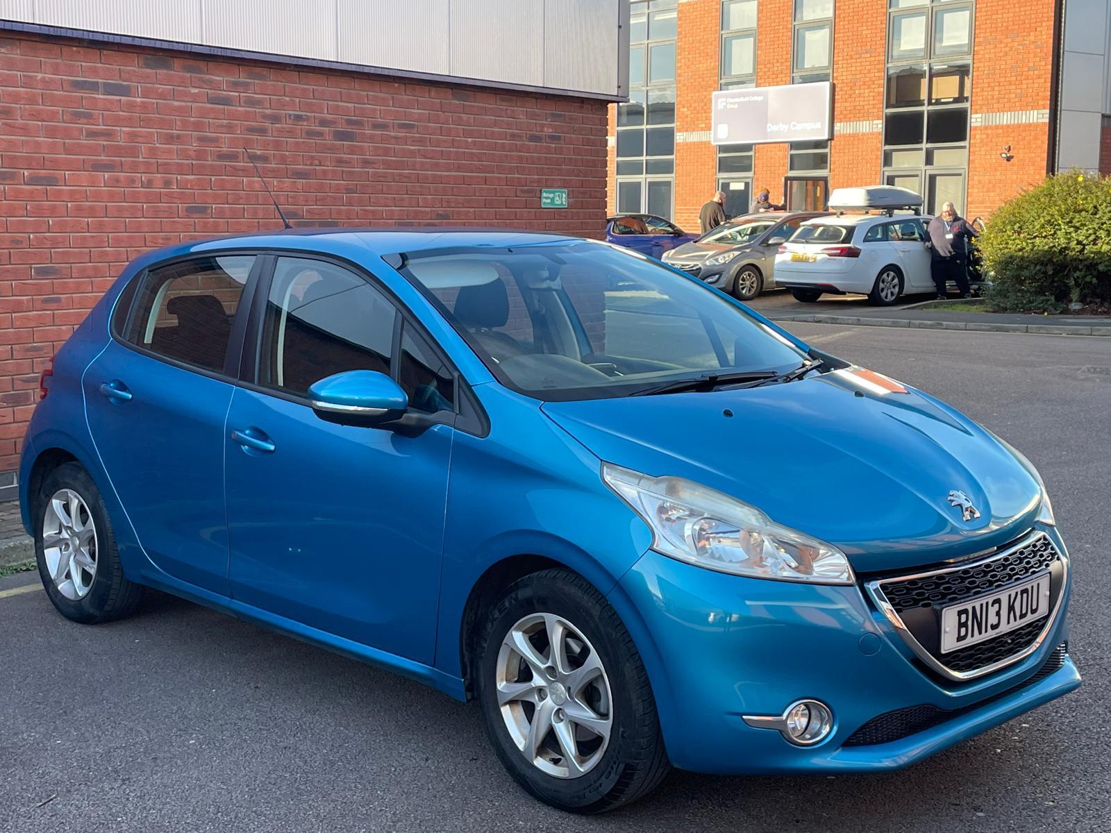 Peugeot 208 1.0 VTi Active Hatchback 5dr Petrol Manual Euro 5 (68 ps)